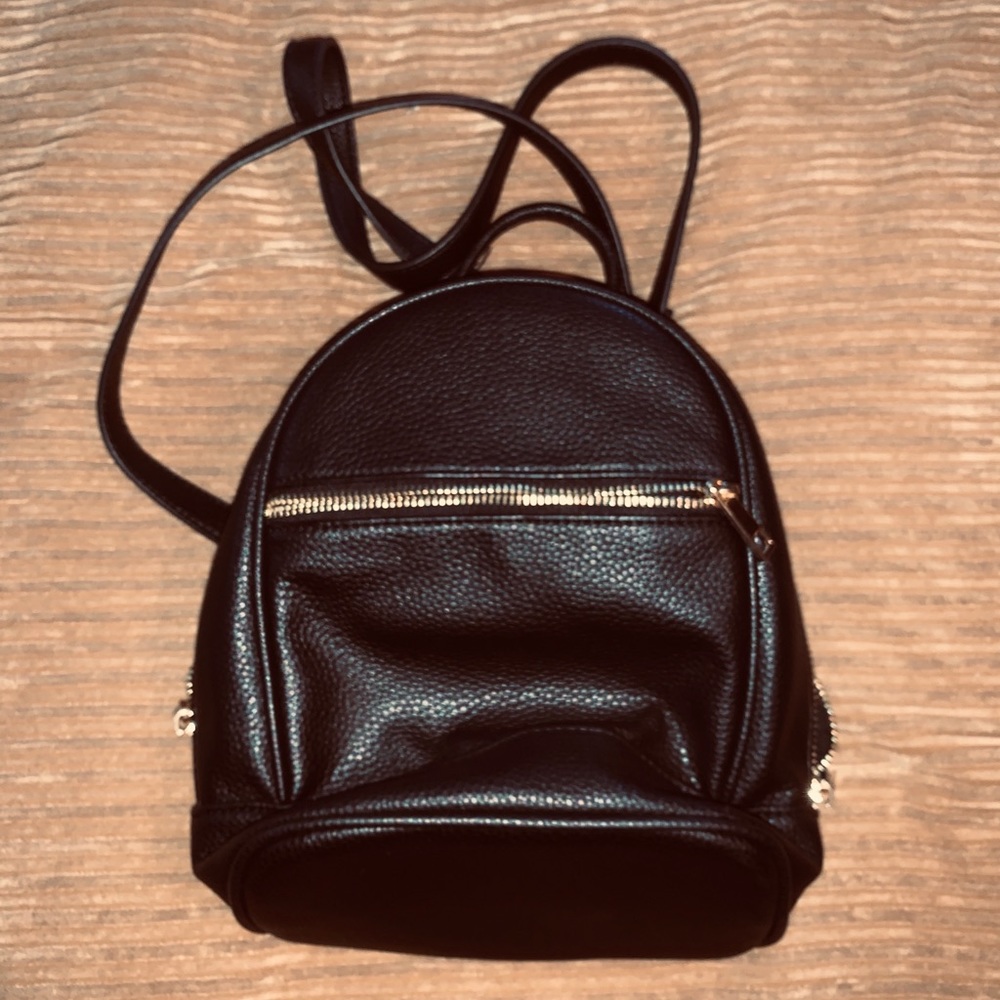 Forever 21 backpack purse